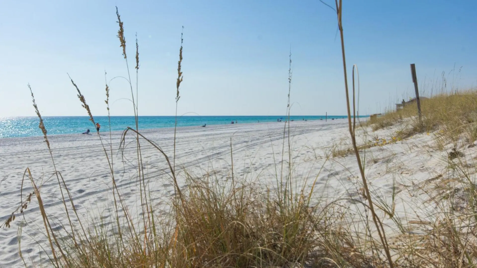 Beach Haven! 2Br 2Ba Sleeps 6! Coastal Paradise Awaits! Panama Stadt